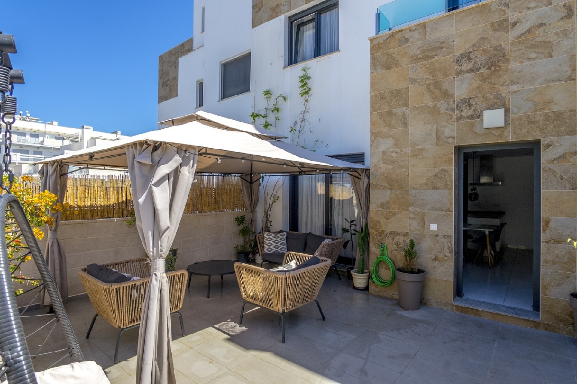 Reventa - Town House -
Villamartin - Costa Blanca