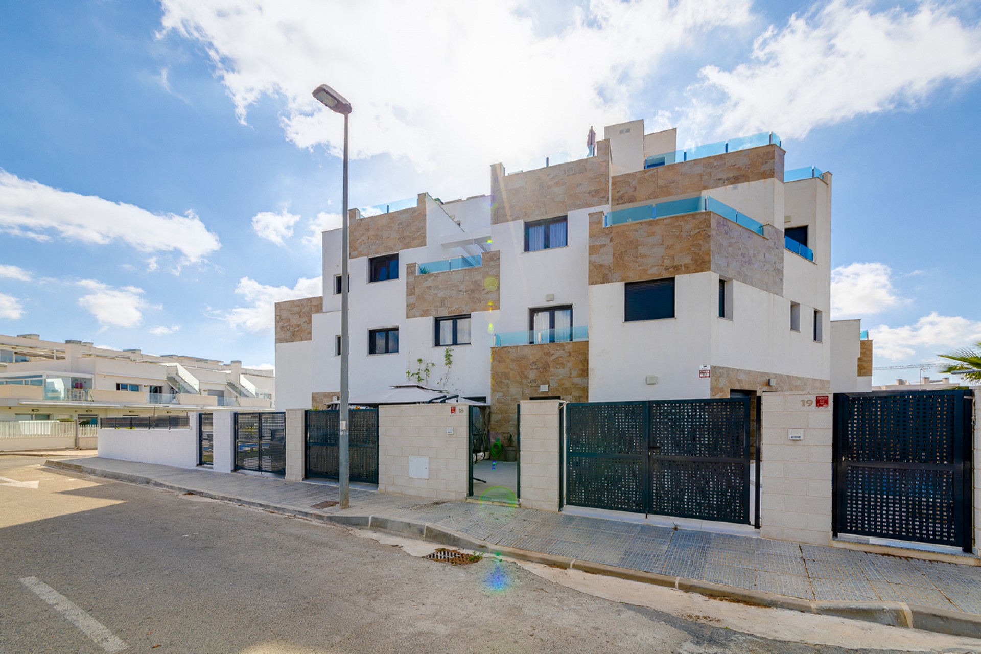 Reventa - Town House -
Villamartin - Costa Blanca