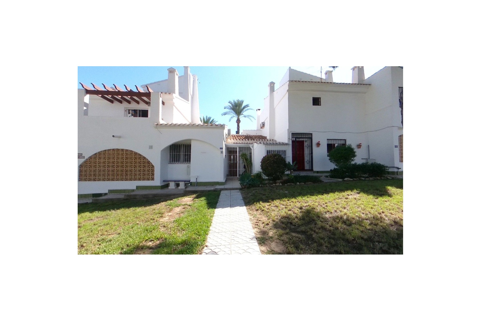 Reventa - Town House -
Villamartin - Costa Blanca