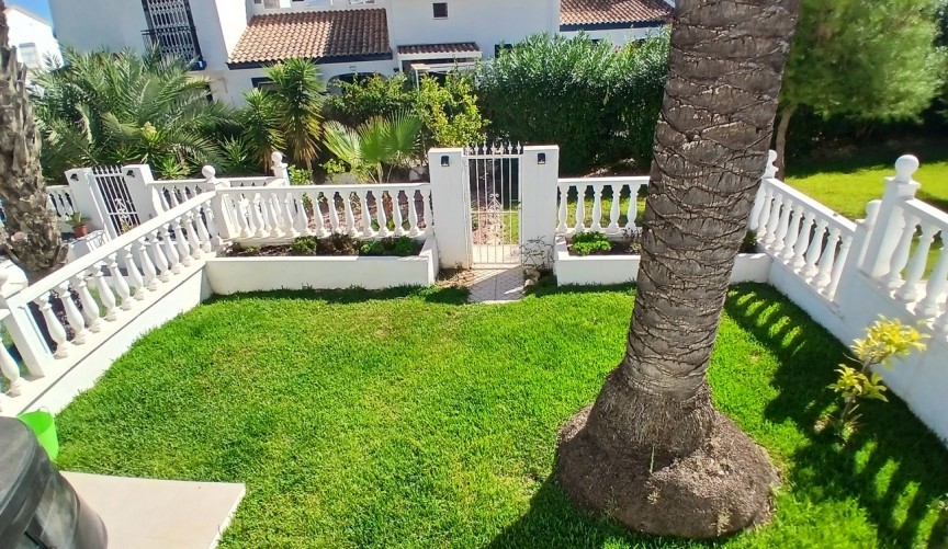 Reventa - Town House -
Villamartin - Costa Blanca