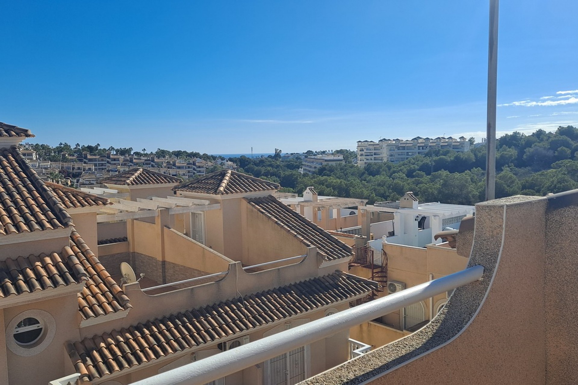Reventa - Town House -
Villamartin - Costa Blanca