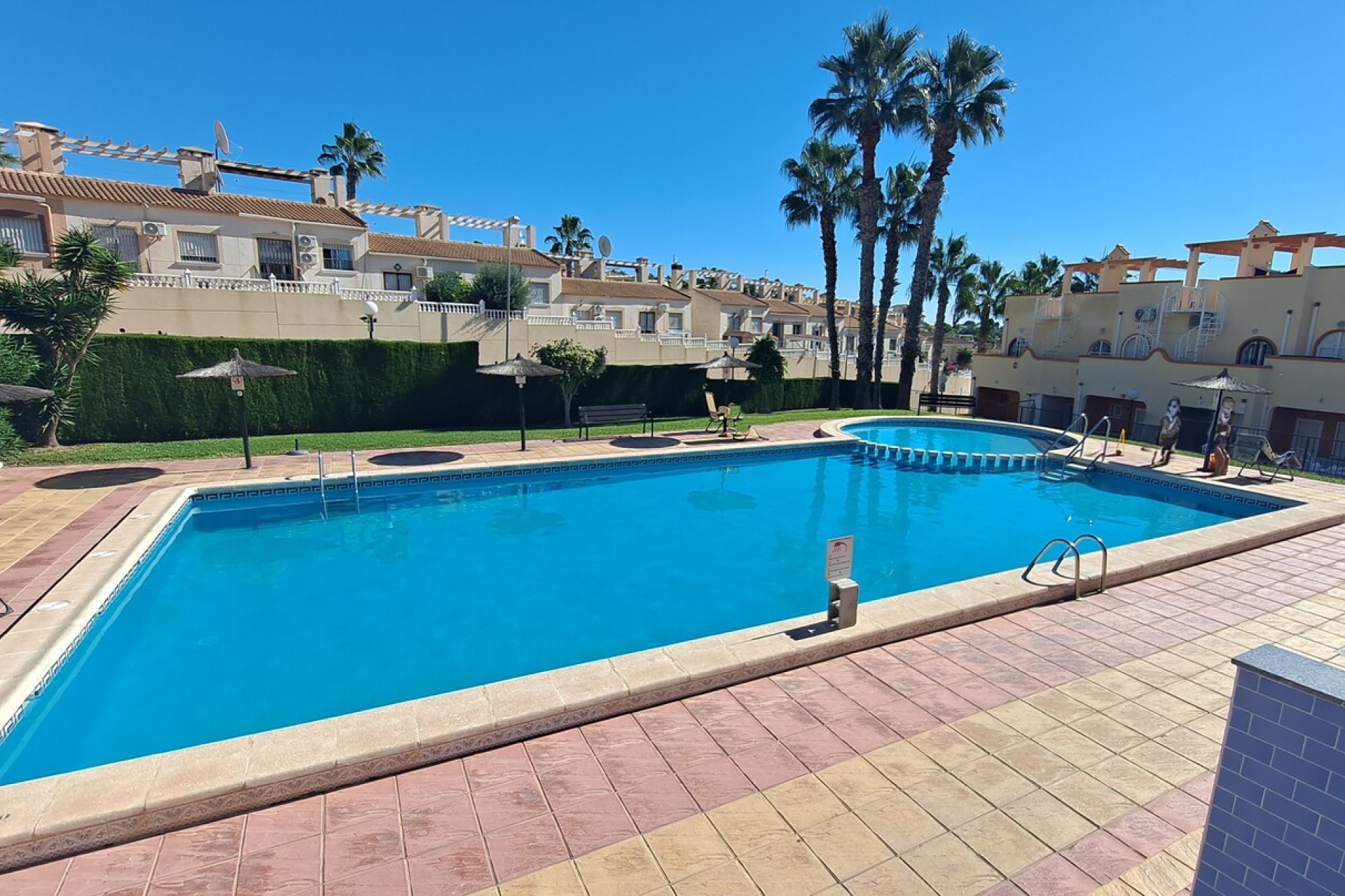 Reventa - Town House -
Villamartin - Costa Blanca