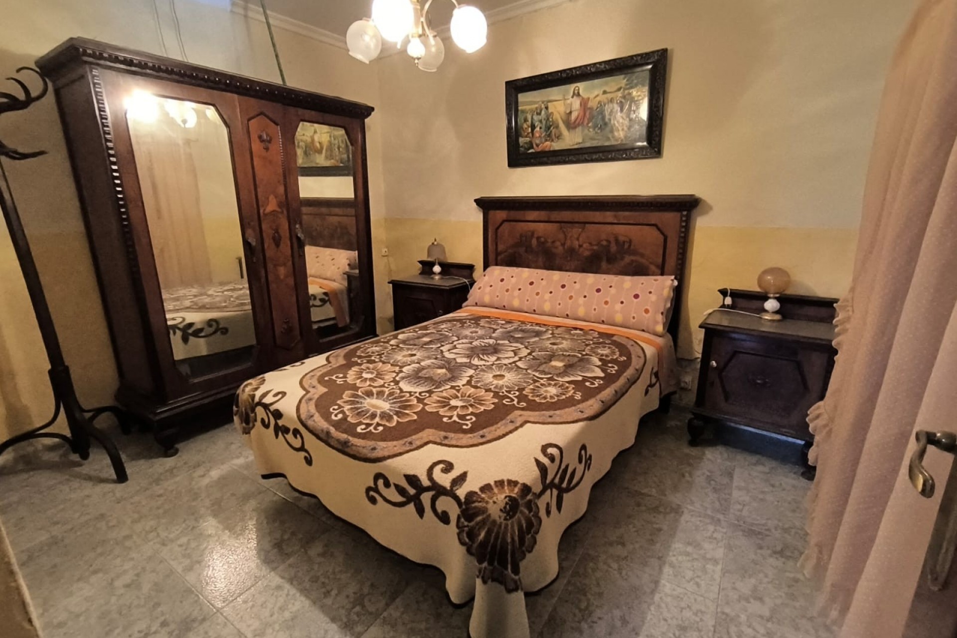 Reventa - Town House -
Yecla - Inland