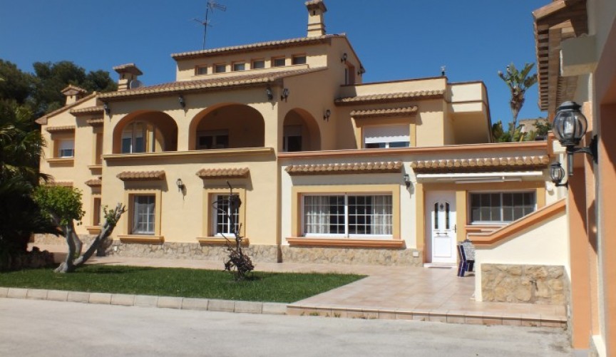 Reventa - Villa -
3574 - Inland