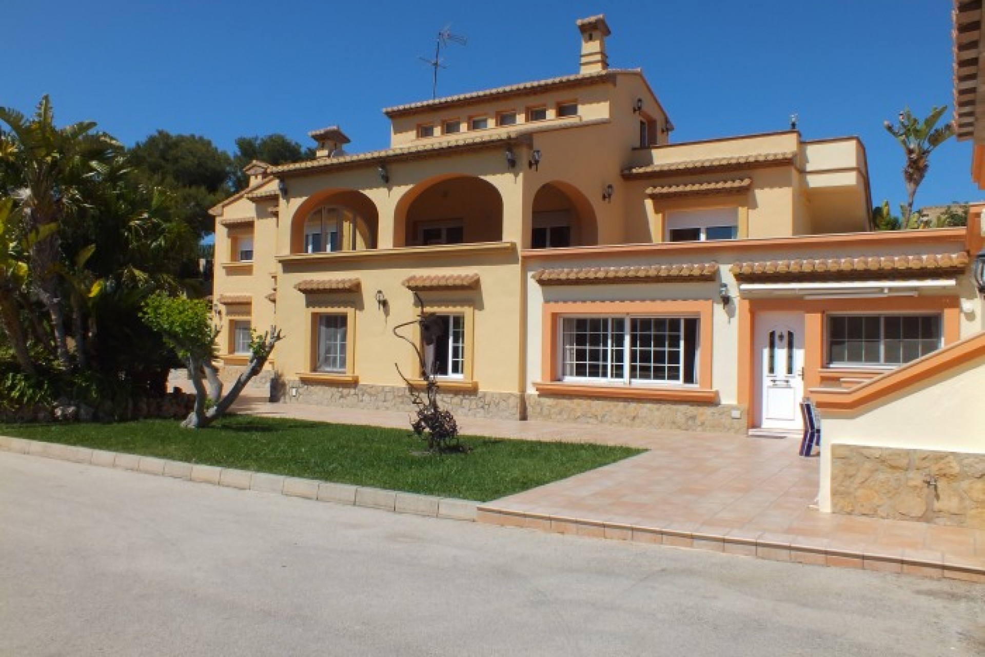 Reventa - Villa -
3574 - Inland