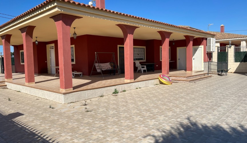 Reventa - Villa -
Albatera - Inland