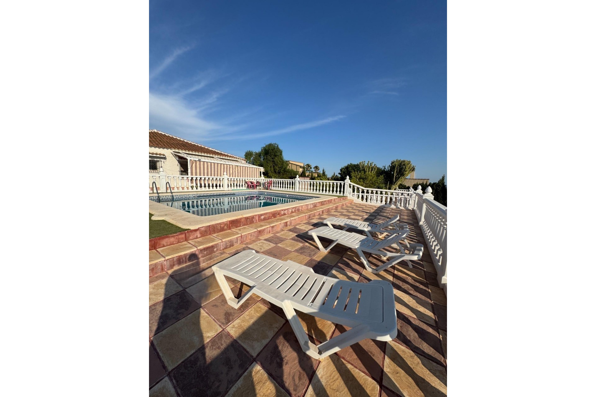 Reventa - Villa -
Albatera - Partida Lomas