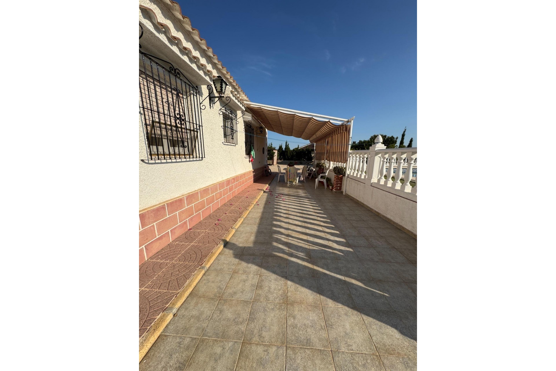 Reventa - Villa -
Albatera - Partida Lomas