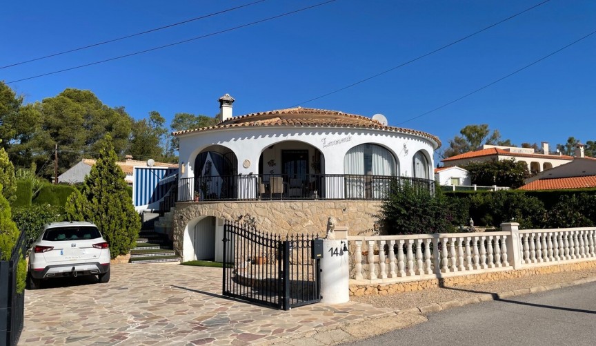 Reventa - Villa -
Alfas del Pí - Costa Blanca