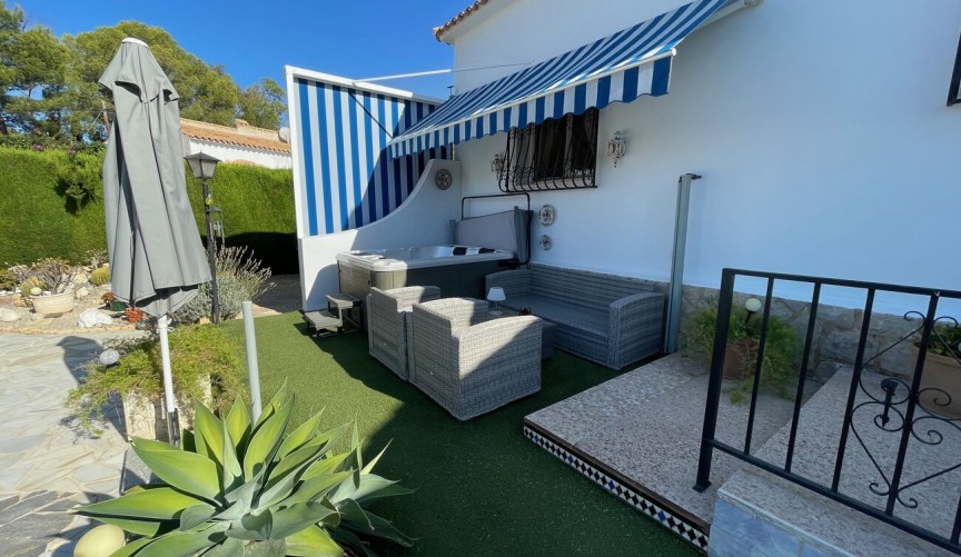 Reventa - Villa -
Alfas del Pí - Costa Blanca
