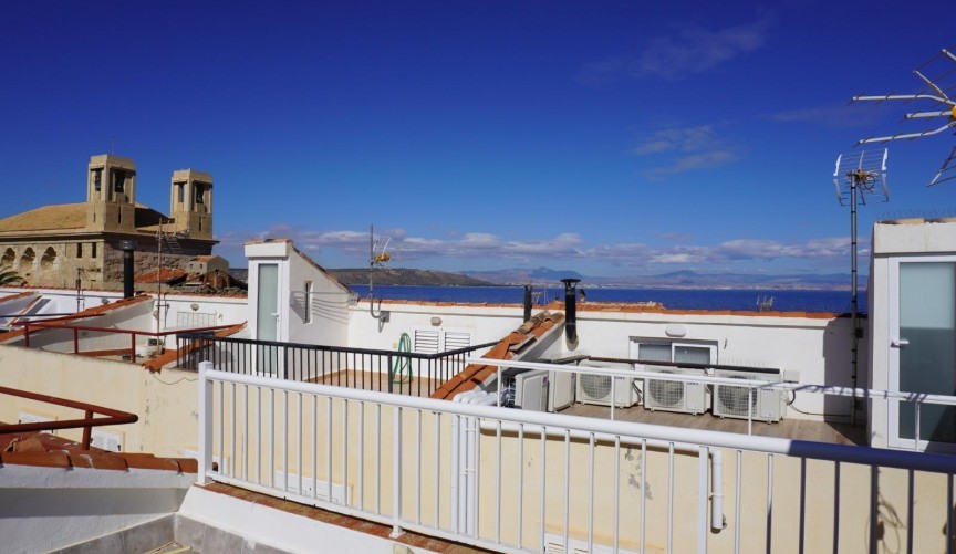 Reventa - Villa -
Alicante - El Palmeral-urbanova-tabarca