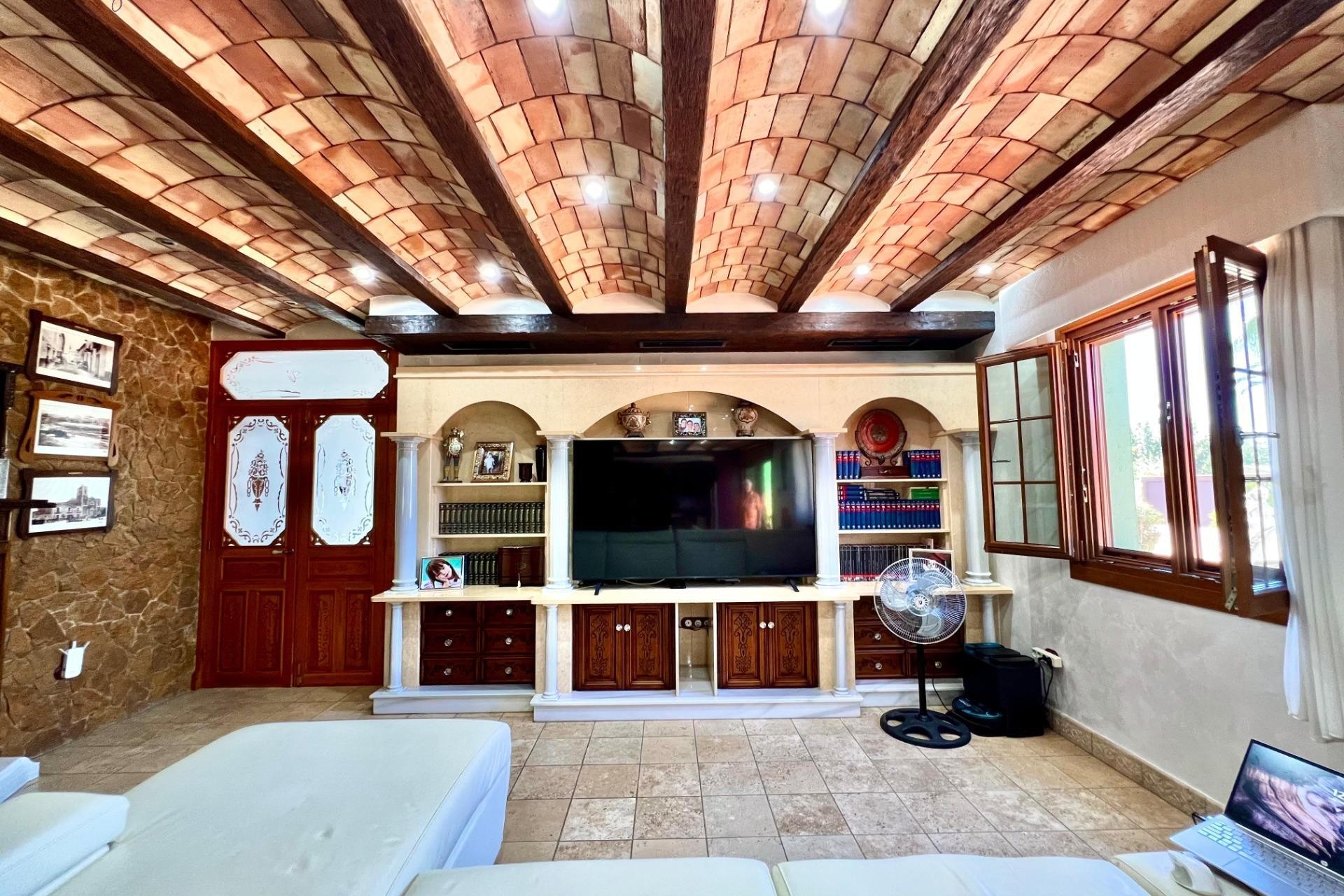 Reventa - Villa -
Almoradí - Comunidad Valenciana