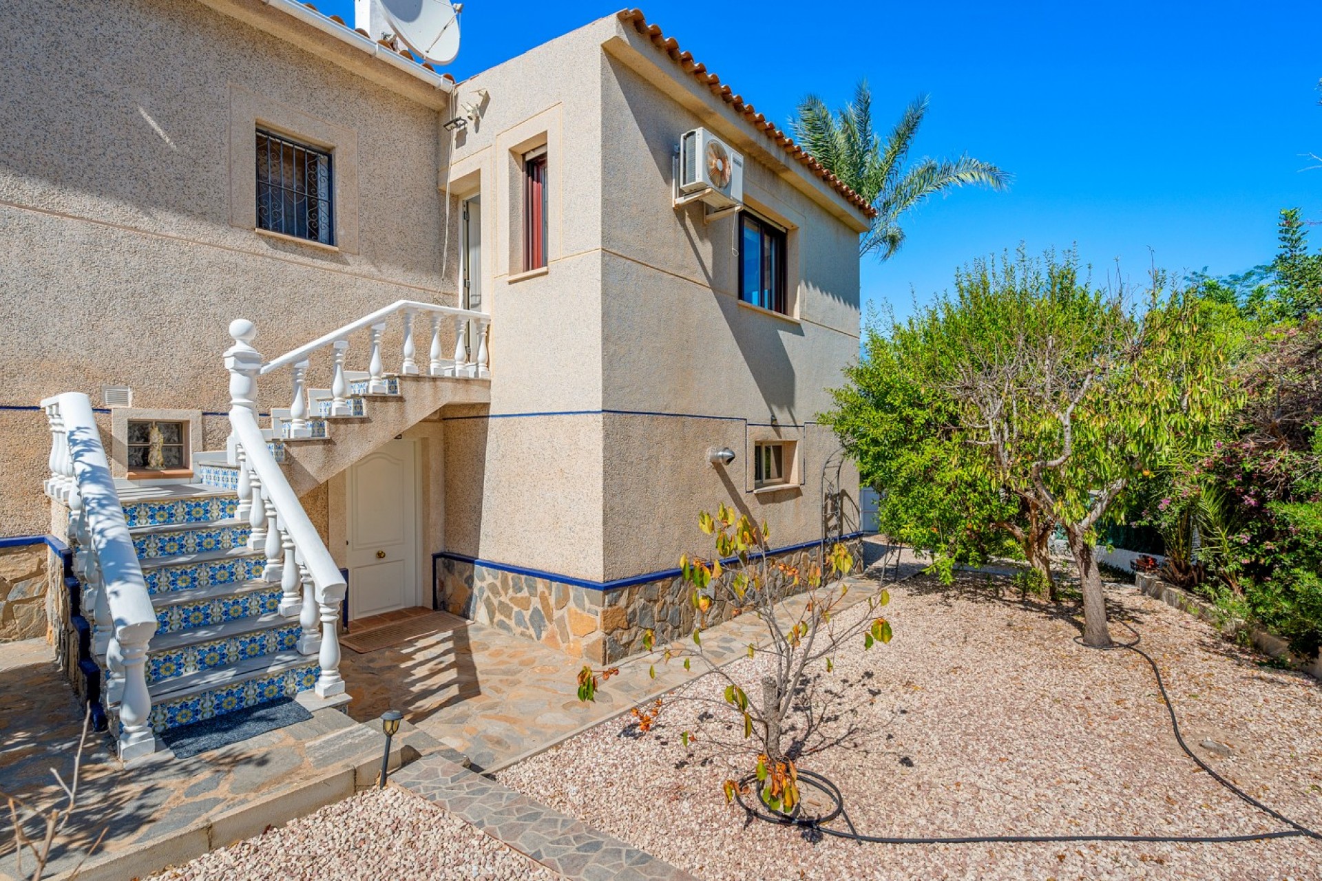 Reventa - Villa -
Almoradí - Inland