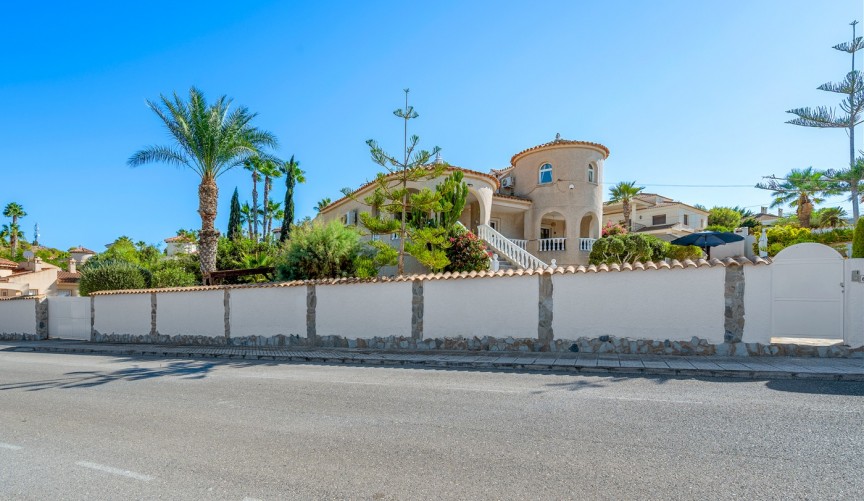 Reventa - Villa -
Almoradí - Inland