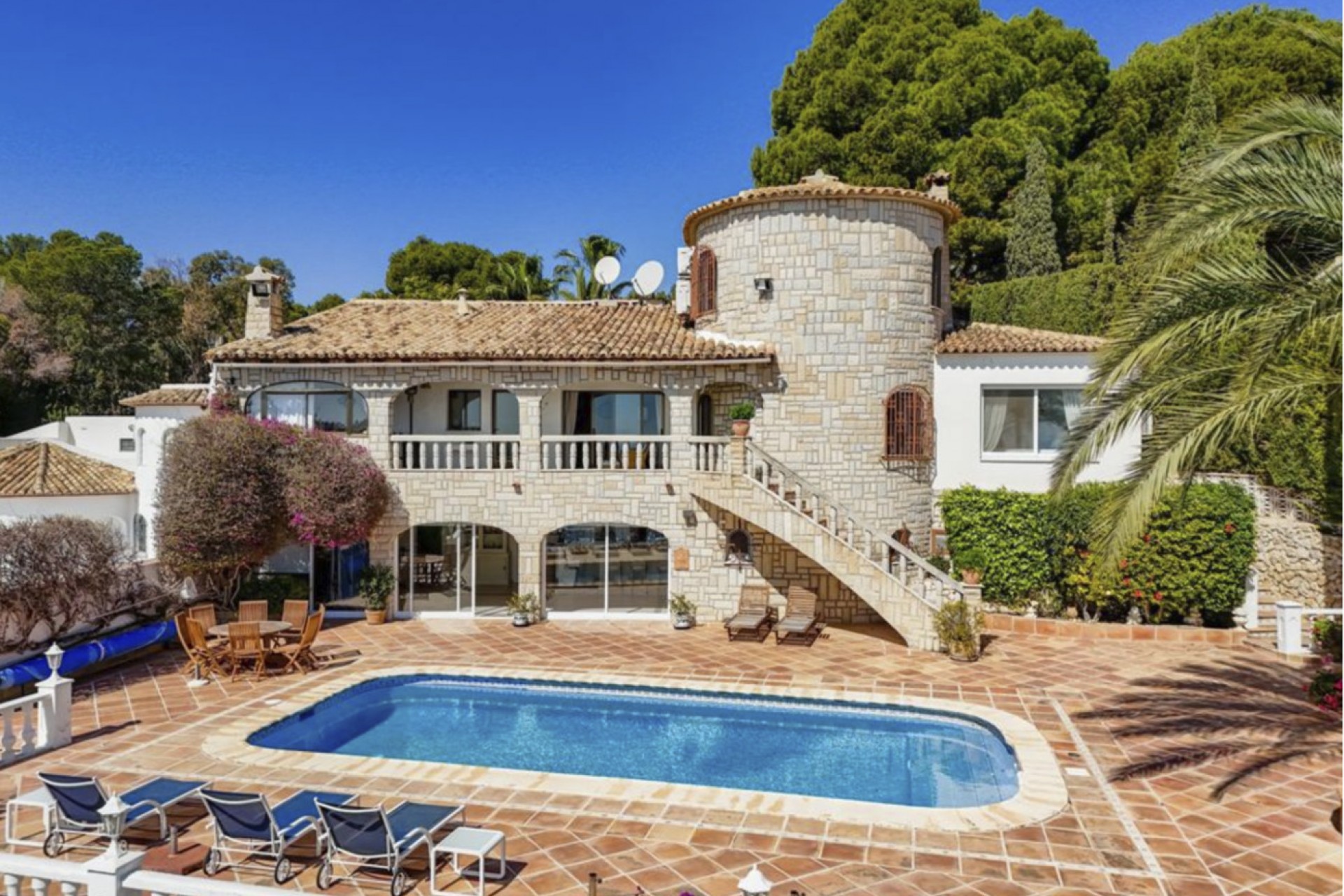 Reventa - Villa -
Altea - Mascarat