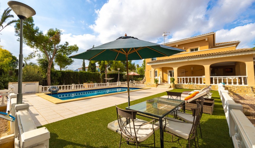 Reventa - Villa -
Aspe - Inland