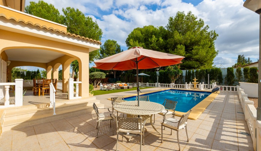 Reventa - Villa -
Aspe - Inland