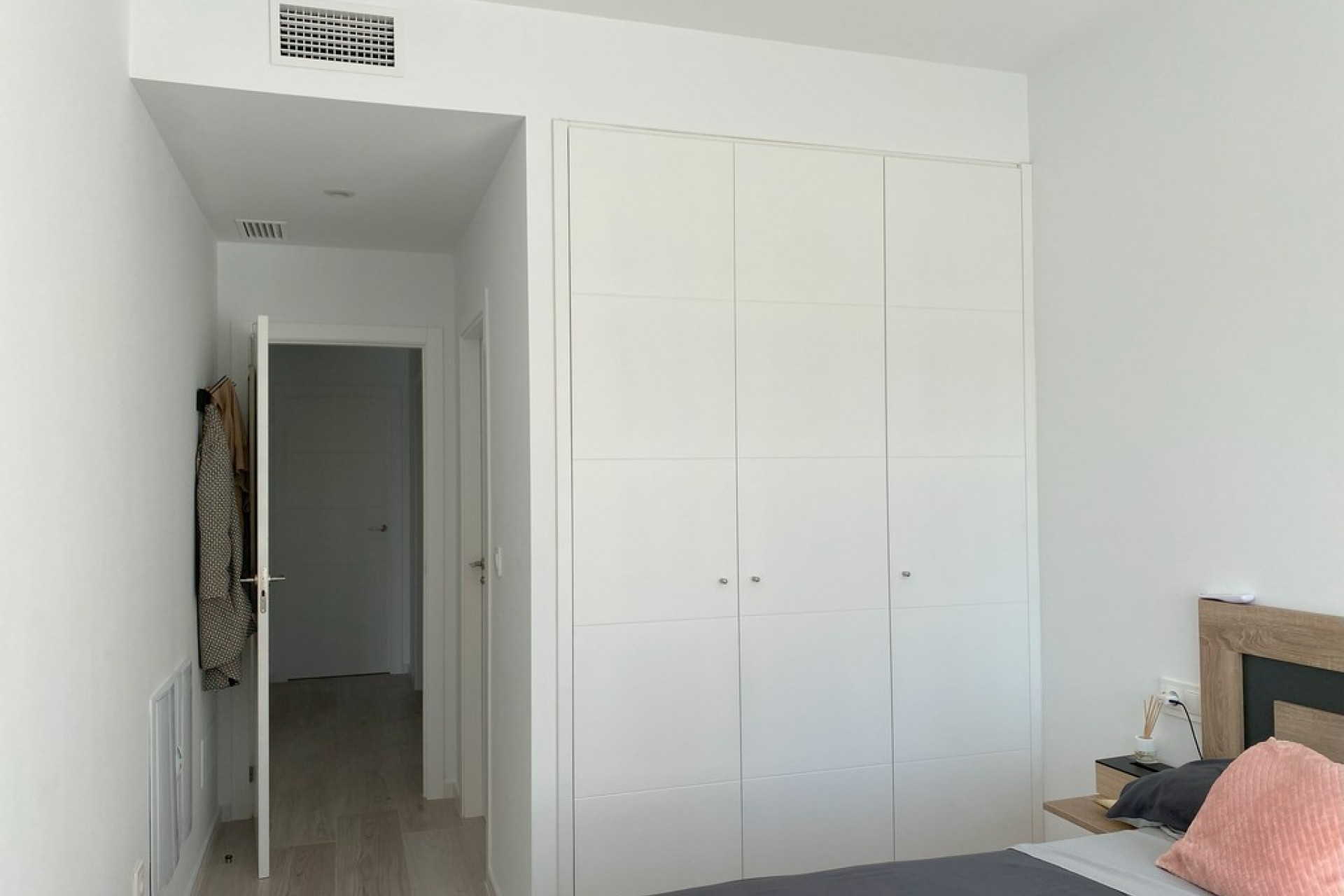 Reventa - Villa -
Avileses - Inland