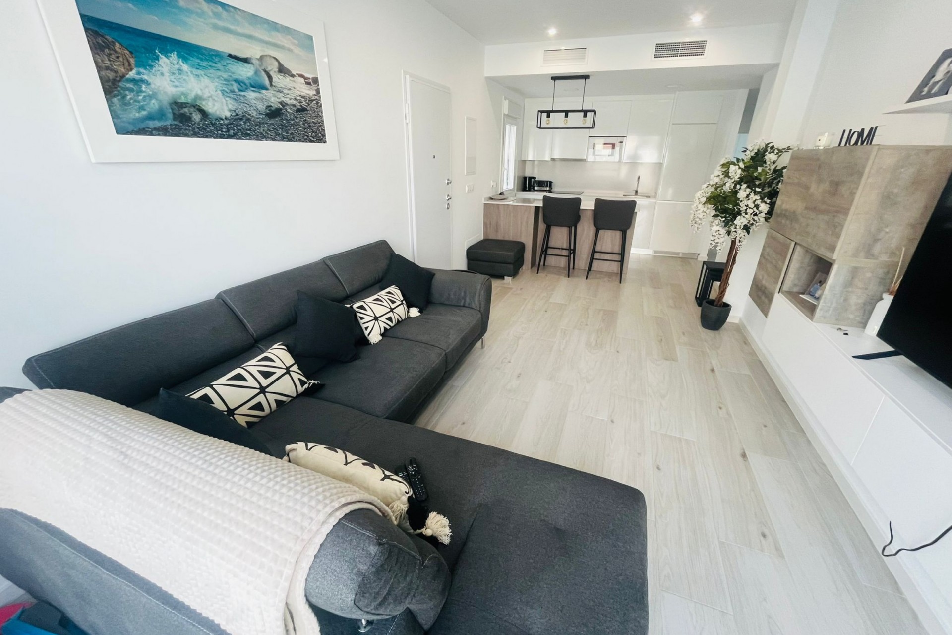 Reventa - Villa -
Avileses - Inland