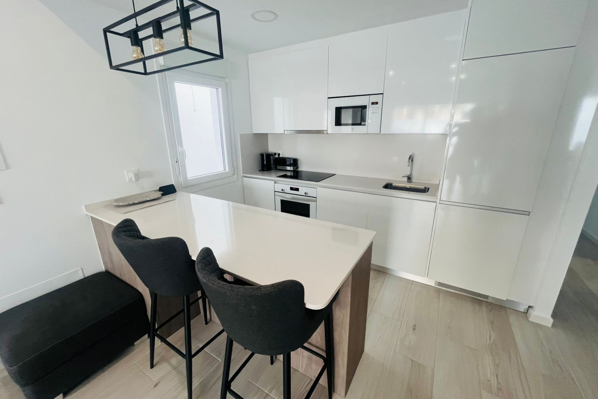 Reventa - Villa -
Avileses - Inland