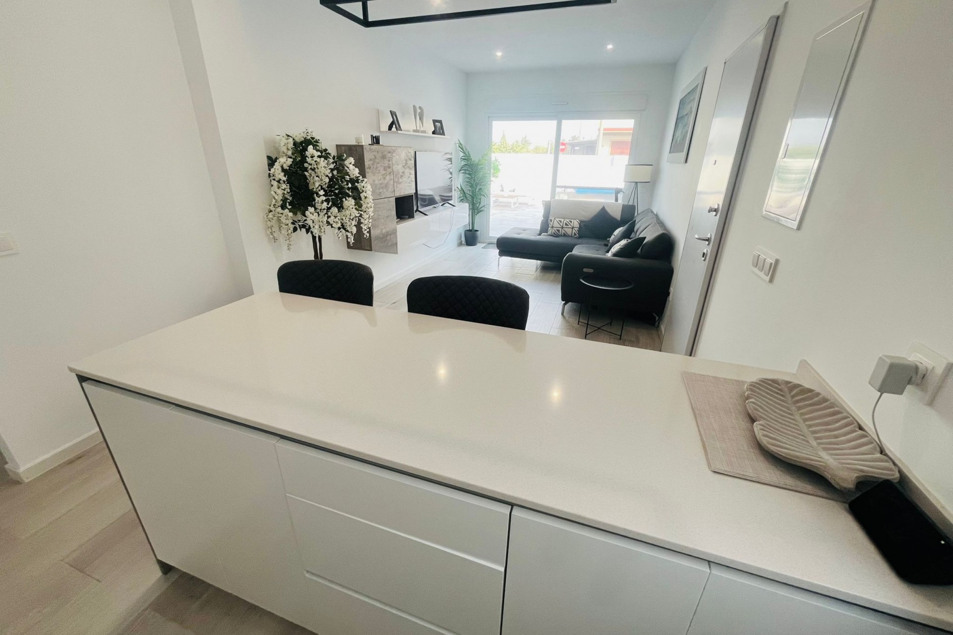 Reventa - Villa -
Avileses - Inland