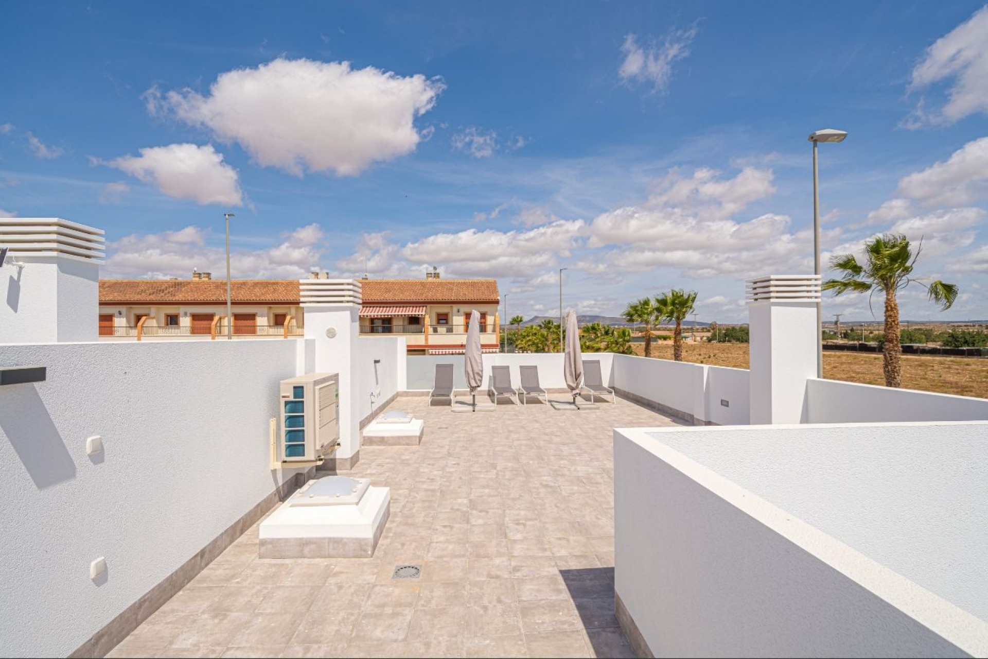 Reventa - Villa -
Avileses - Inland