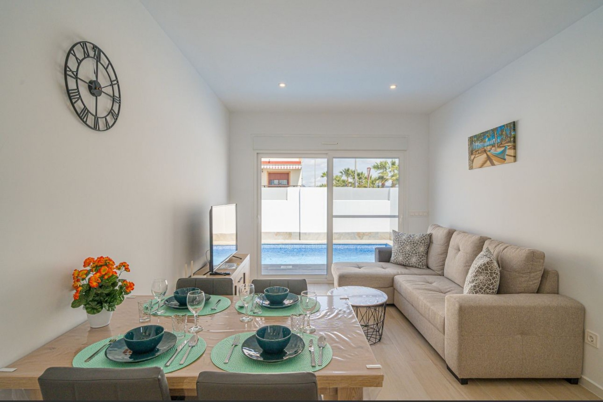 Reventa - Villa -
Avileses - Inland