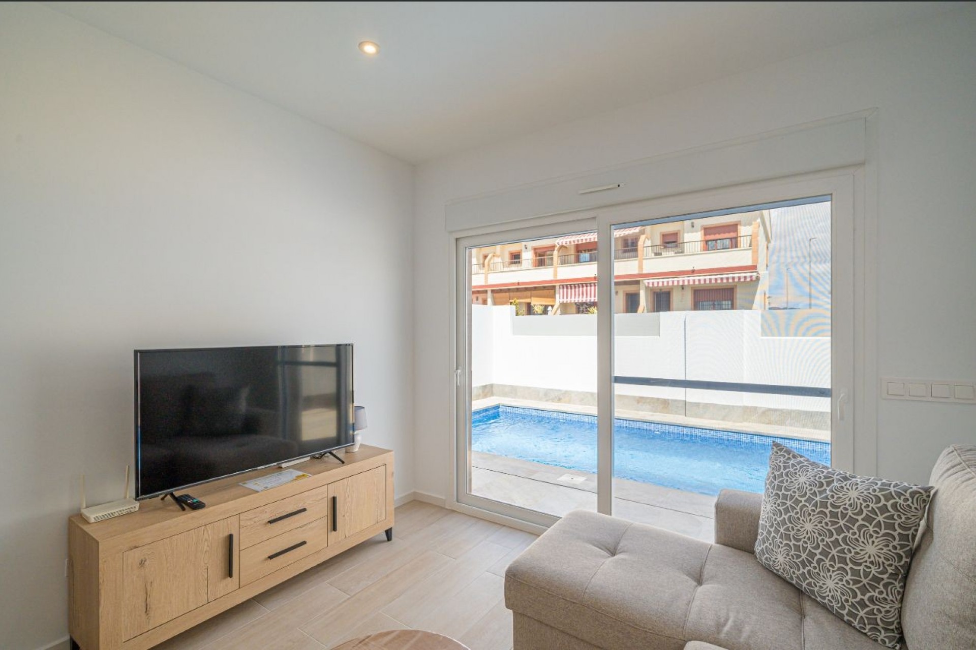 Reventa - Villa -
Avileses - Inland