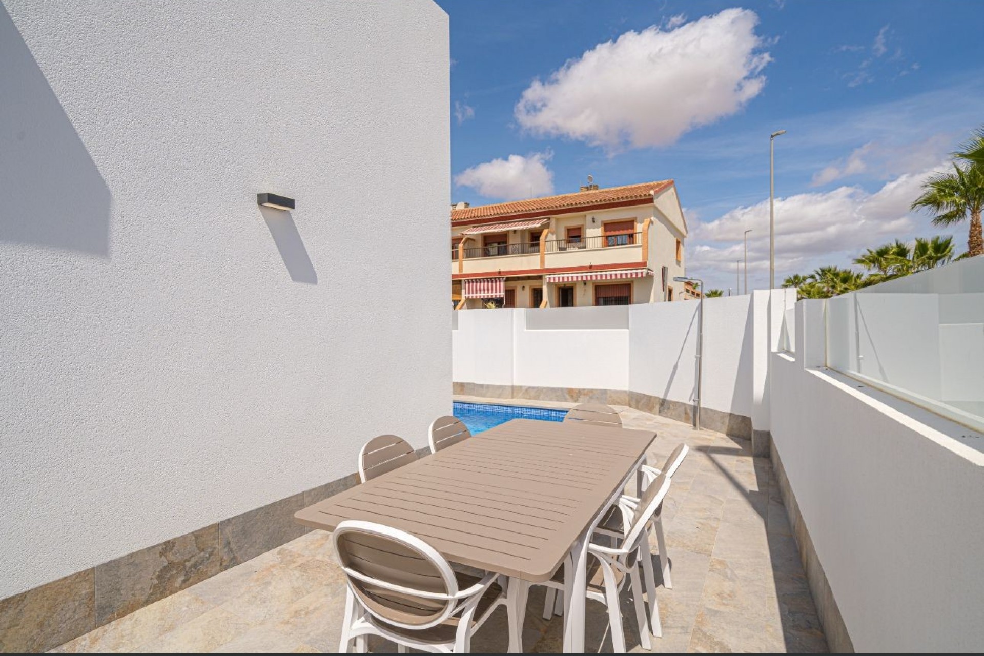 Reventa - Villa -
Avileses - Inland