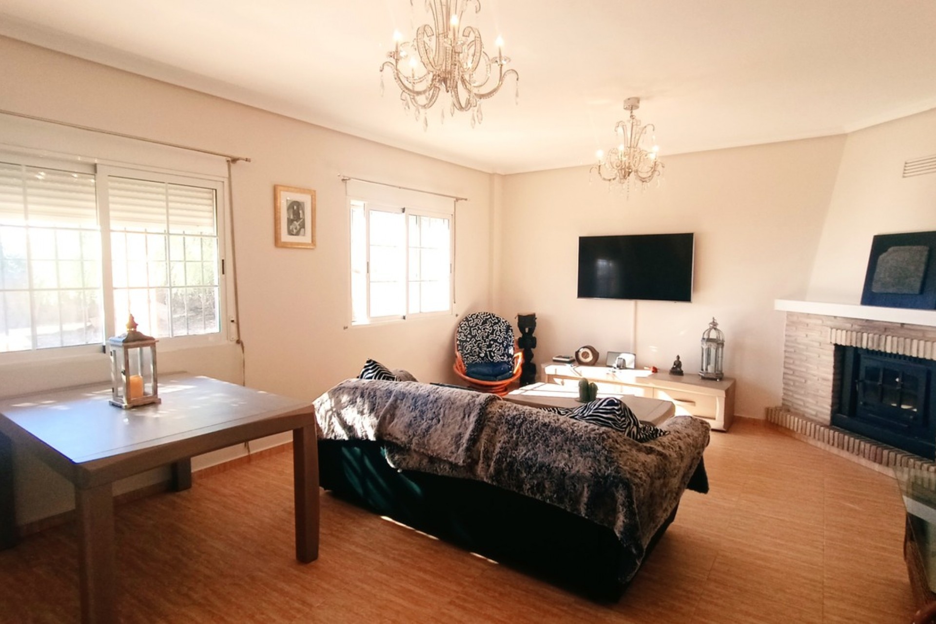 Reventa - Villa -
Avileses - Inland