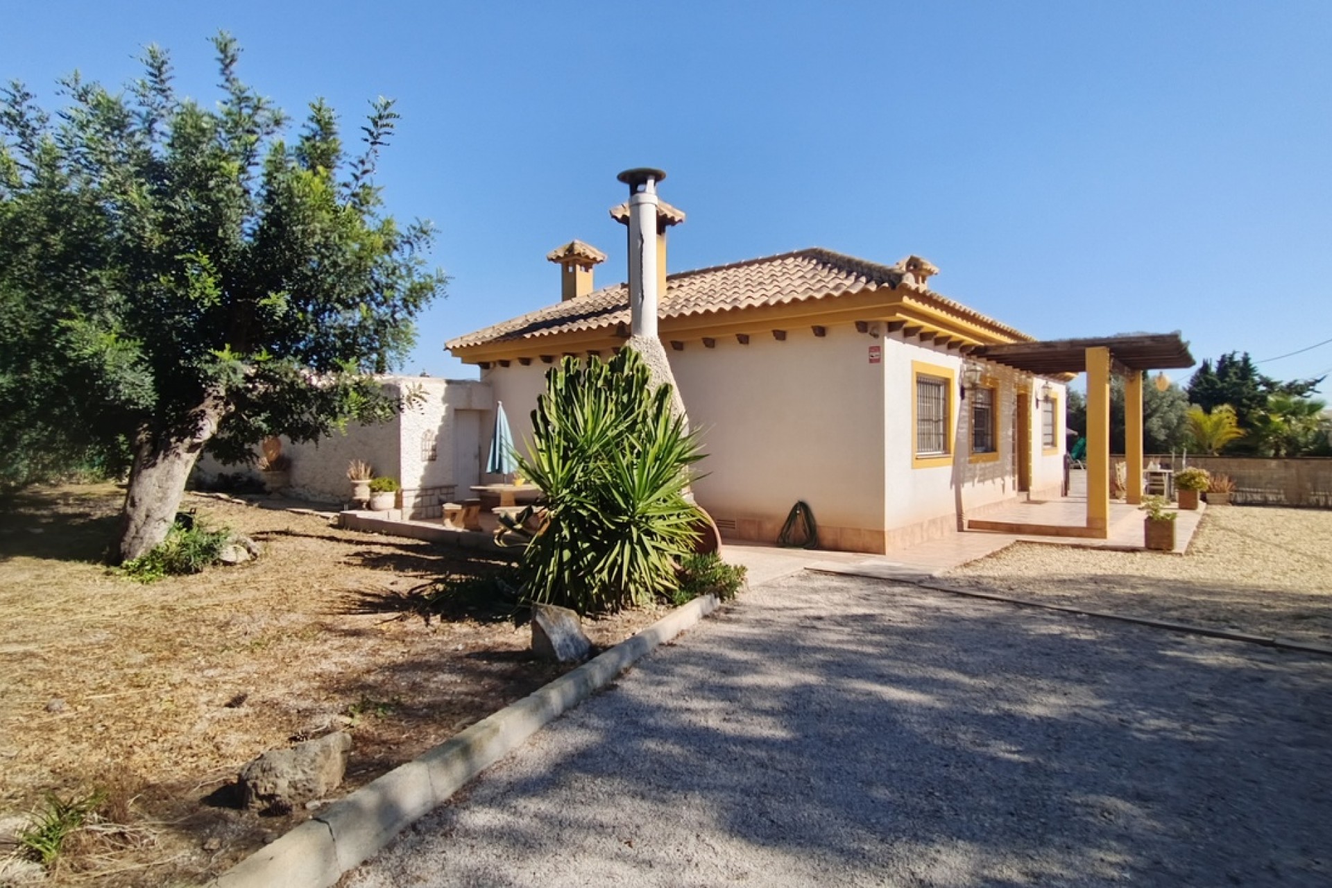 Reventa - Villa -
Avileses - Inland