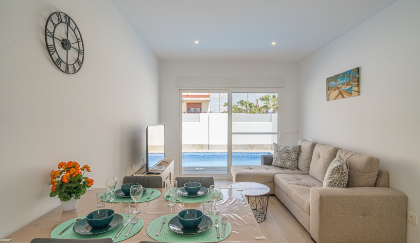 Reventa - Villa -
Avileses - Inland