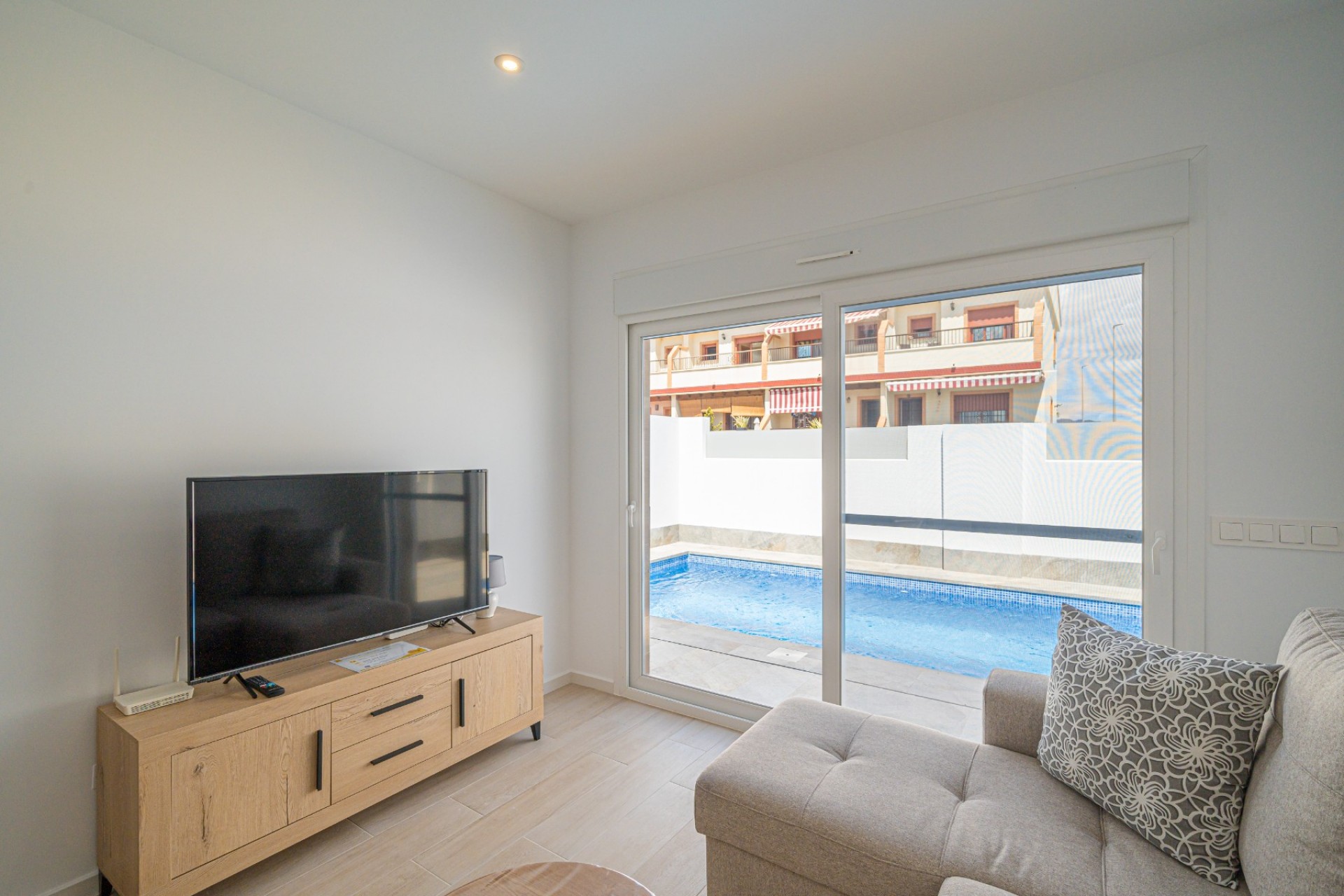 Reventa - Villa -
Avileses - Inland