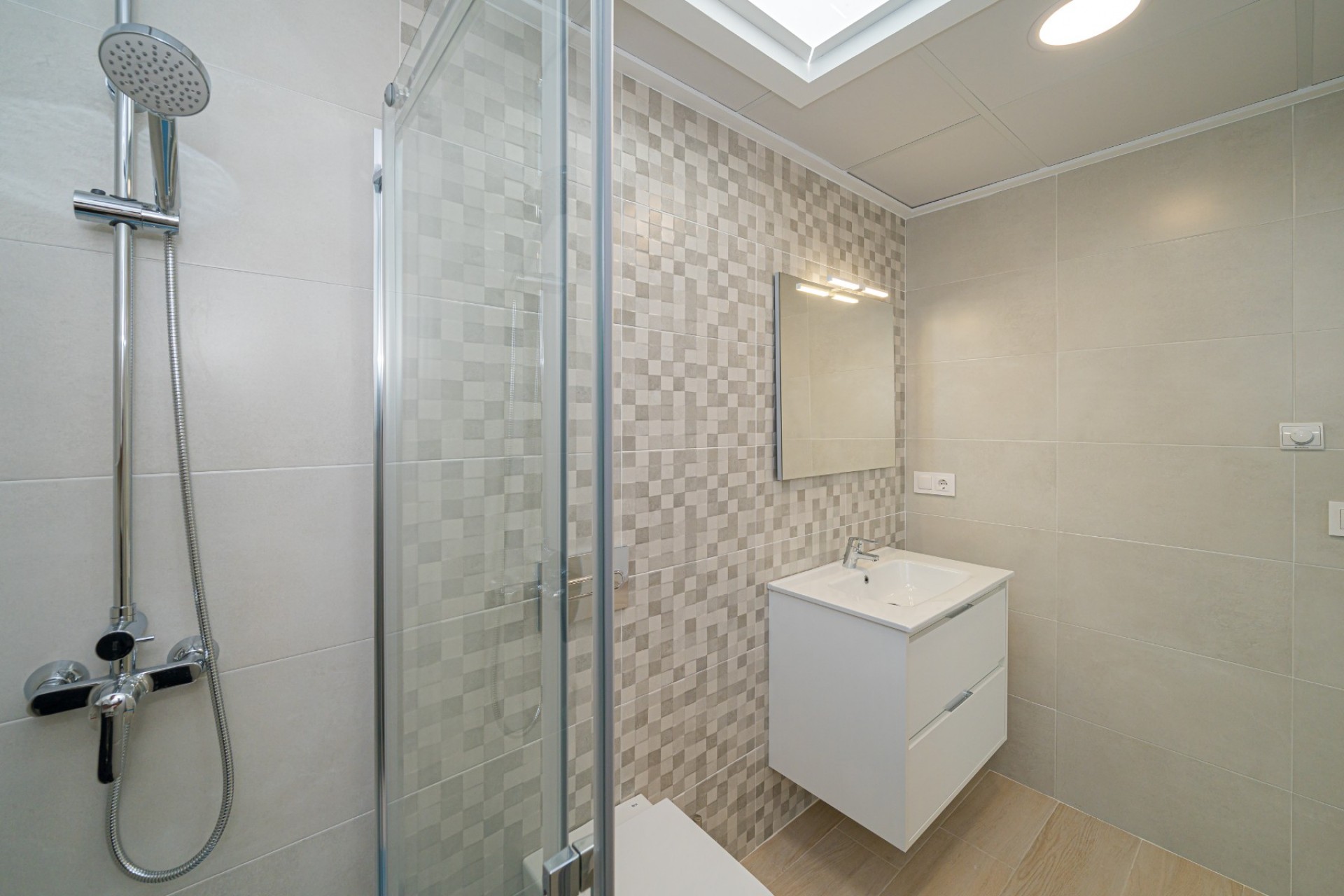 Reventa - Villa -
Avileses - Inland