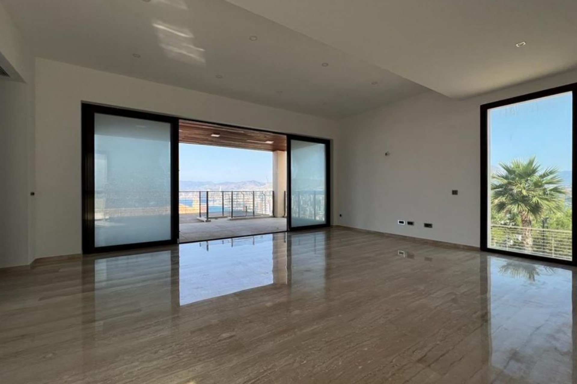 Reventa - Villa -
Benidorm - Costa Blanca