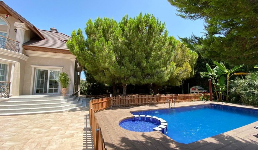 Reventa - Villa -
Benijofar - Ciudad Quesada