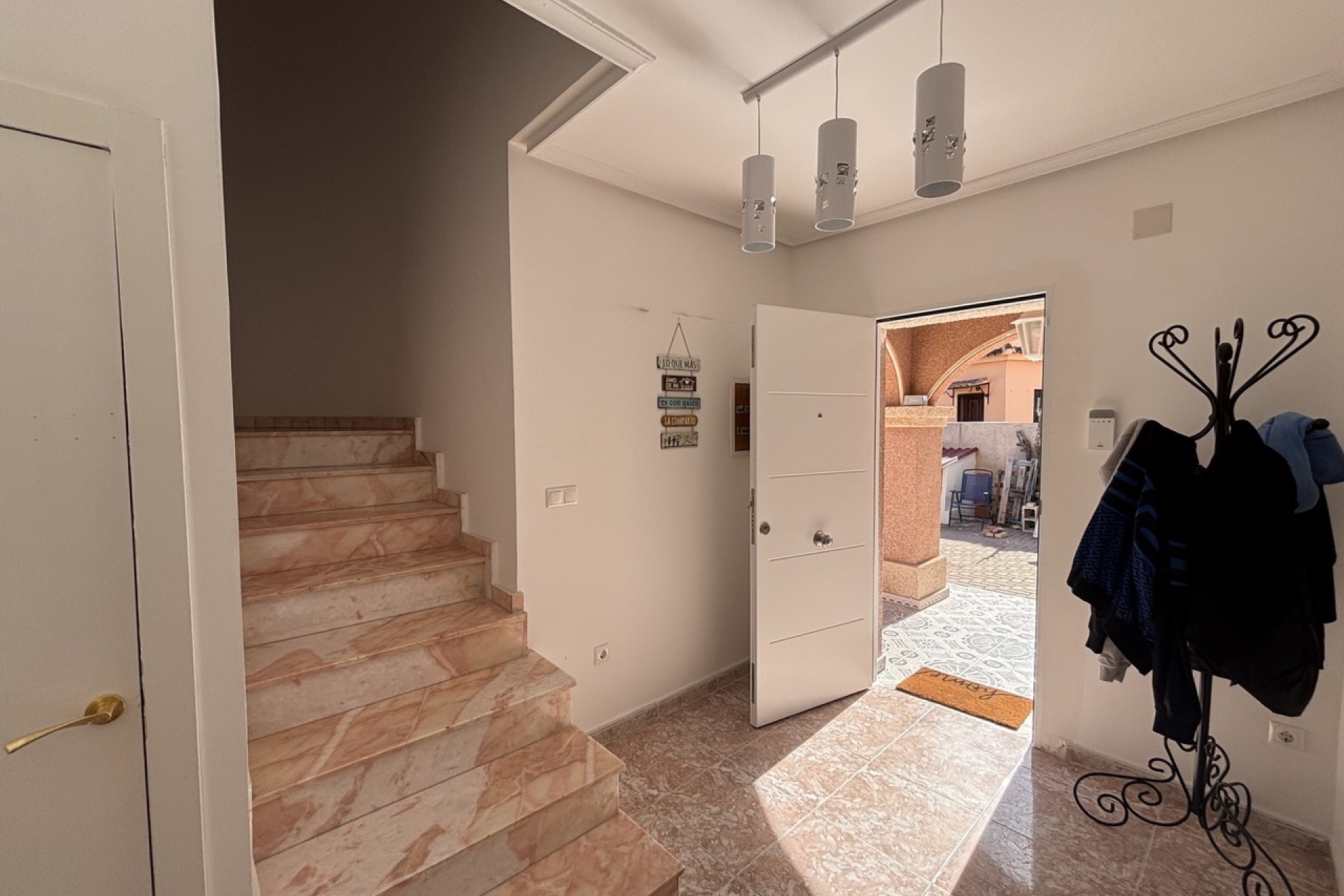 Reventa - Villa -
Benijofar - Costa Blanca