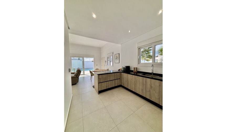 Reventa - Villa -
Benijofar - Costa Blanca