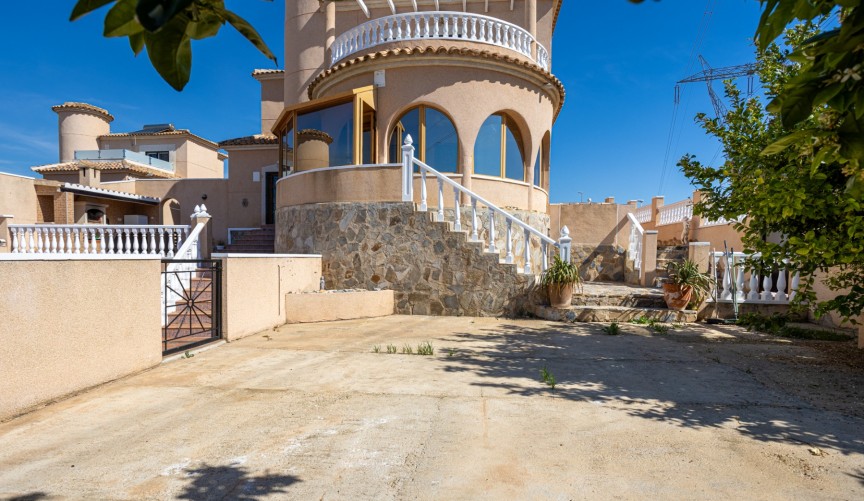 Reventa - Villa -
Benijofar - Costa Blanca