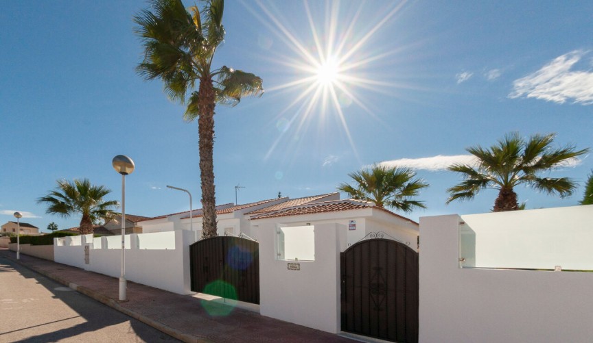 Reventa - Villa -
Benijofar - Costa Blanca