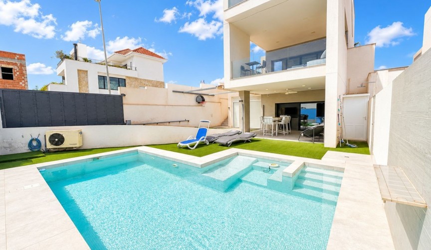 Reventa - Villa -
Benijofar - Costa Blanca
