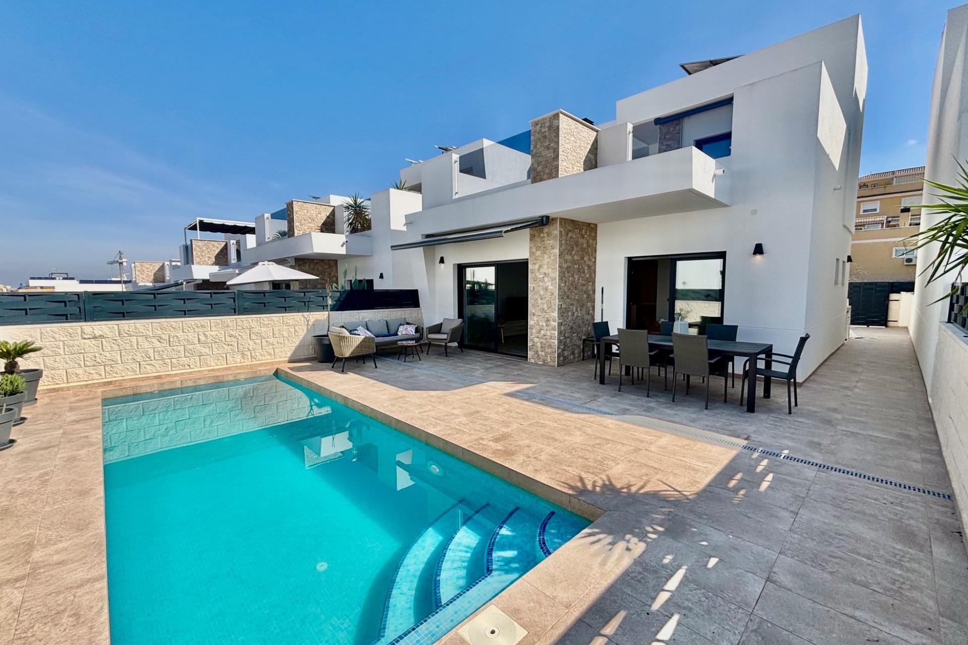 Reventa - Villa -
Benijofar - Pueblo 4