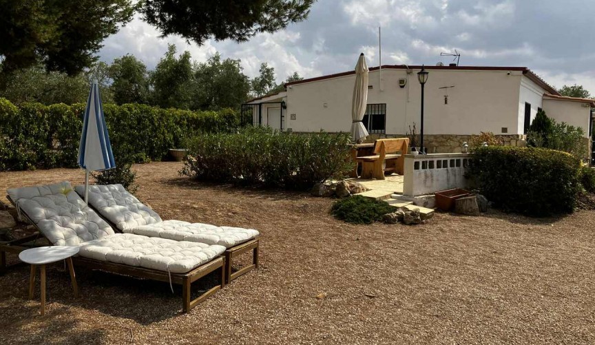 Reventa - Villa -
Biar - Costa Blanca