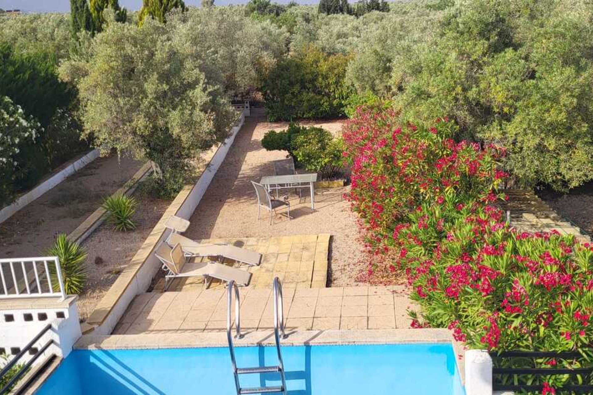 Reventa - Villa -
Biar - Costa Blanca