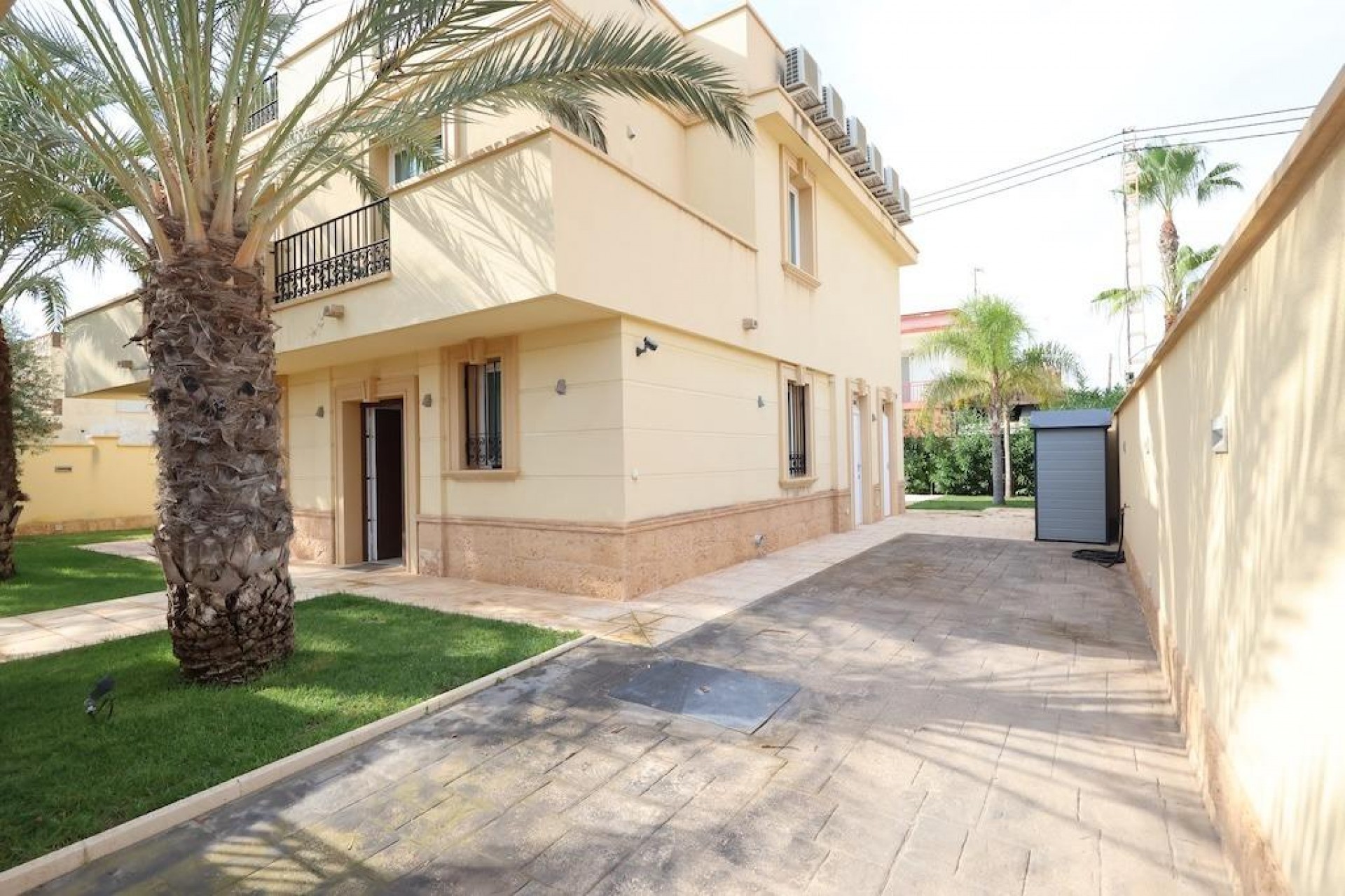 Reventa - Villa -
Cabo Roig - Costa Blanca