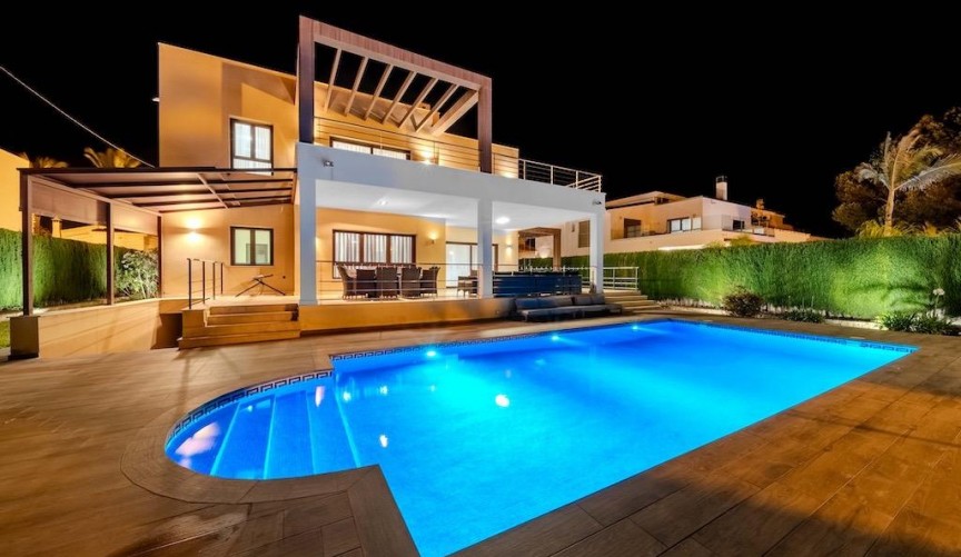 Reventa - Villa -
Cabo Roig - Costa Blanca