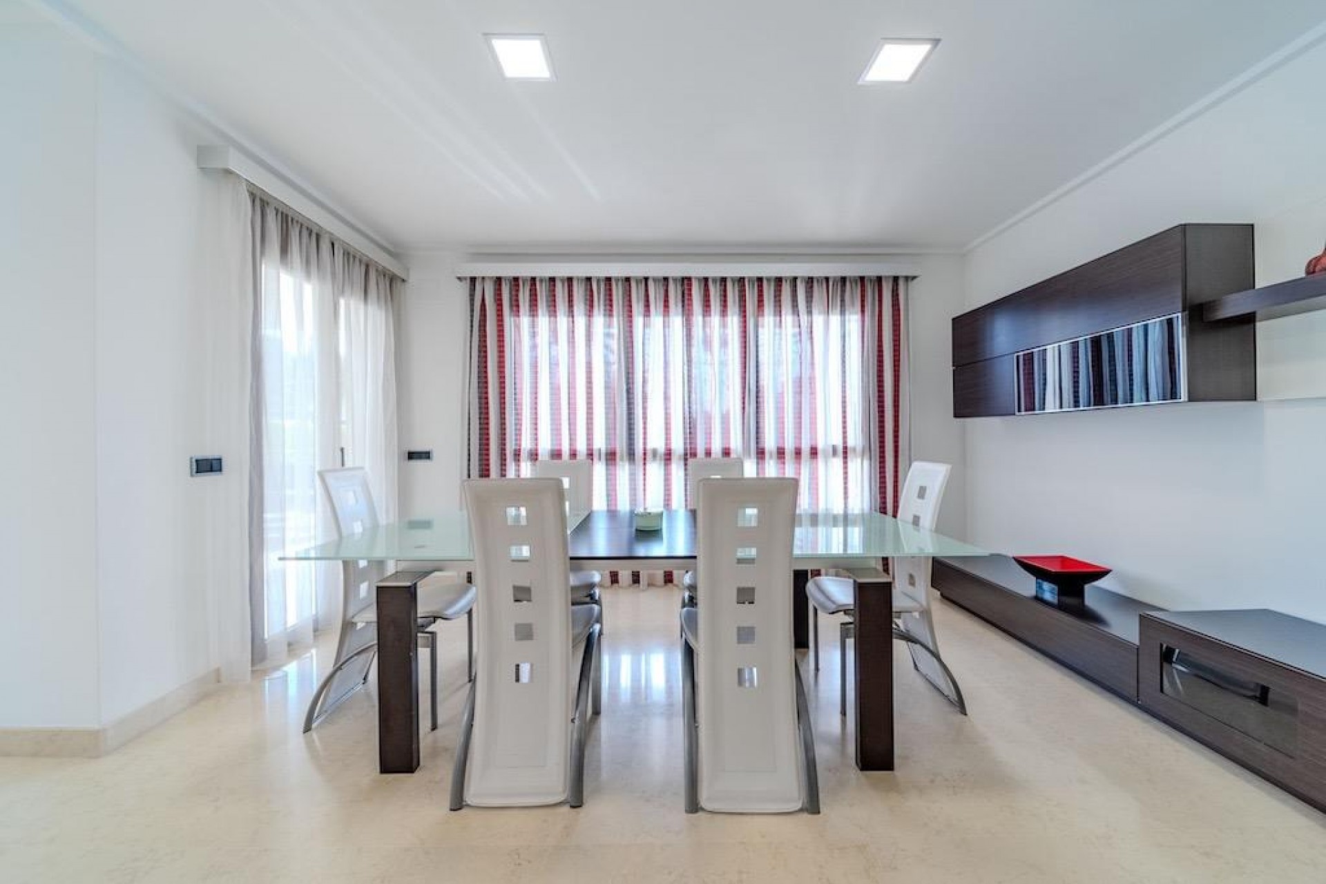 Reventa - Villa -
Cabo Roig - Costa Blanca