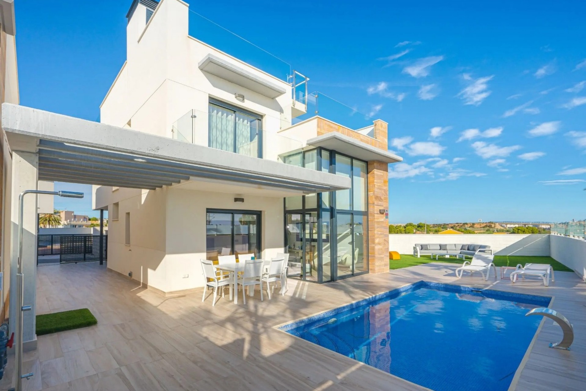 Reventa - Villa -
Cabo Roig - Costa Blanca