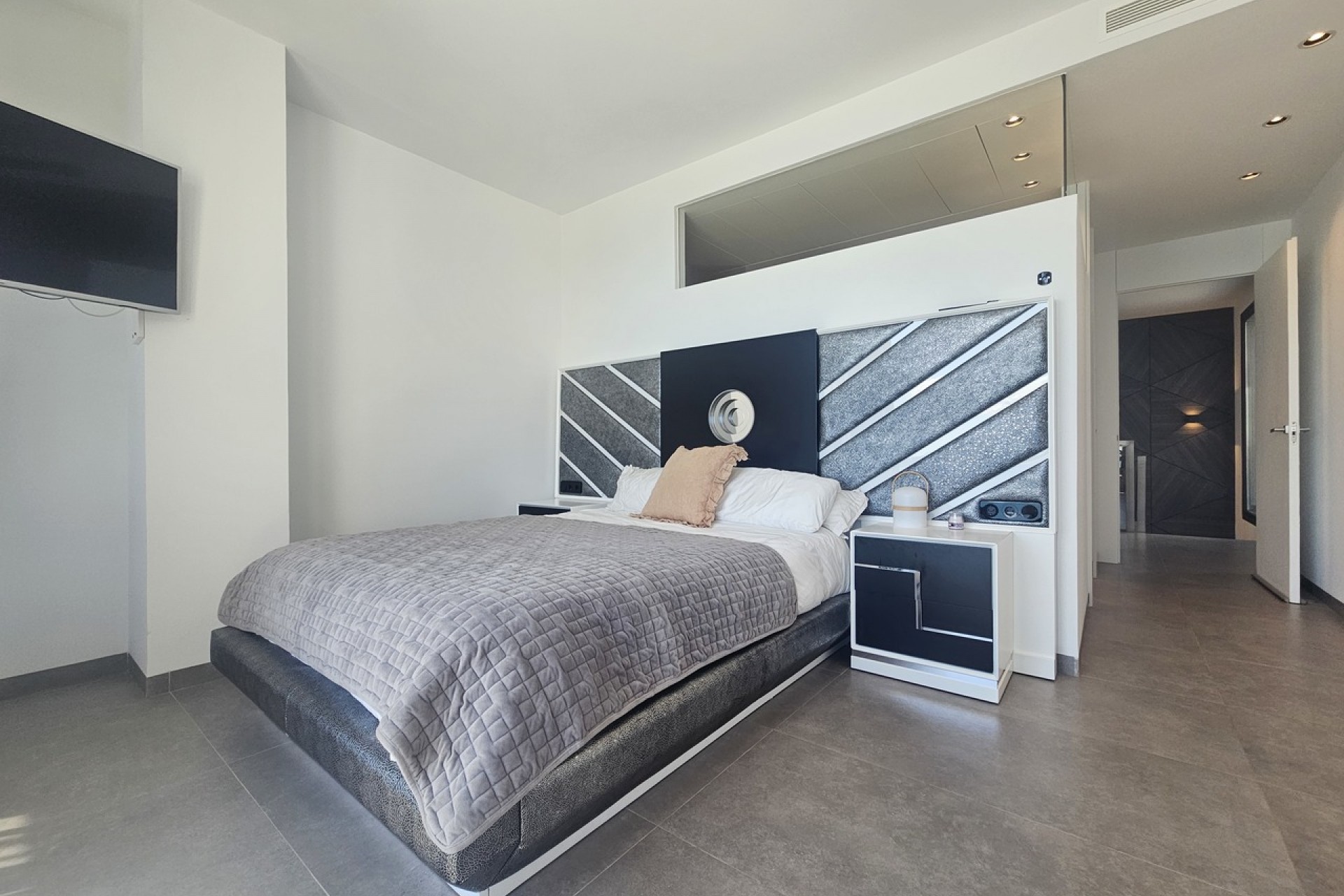 Reventa - Villa -
Cabo Roig - Costa Blanca