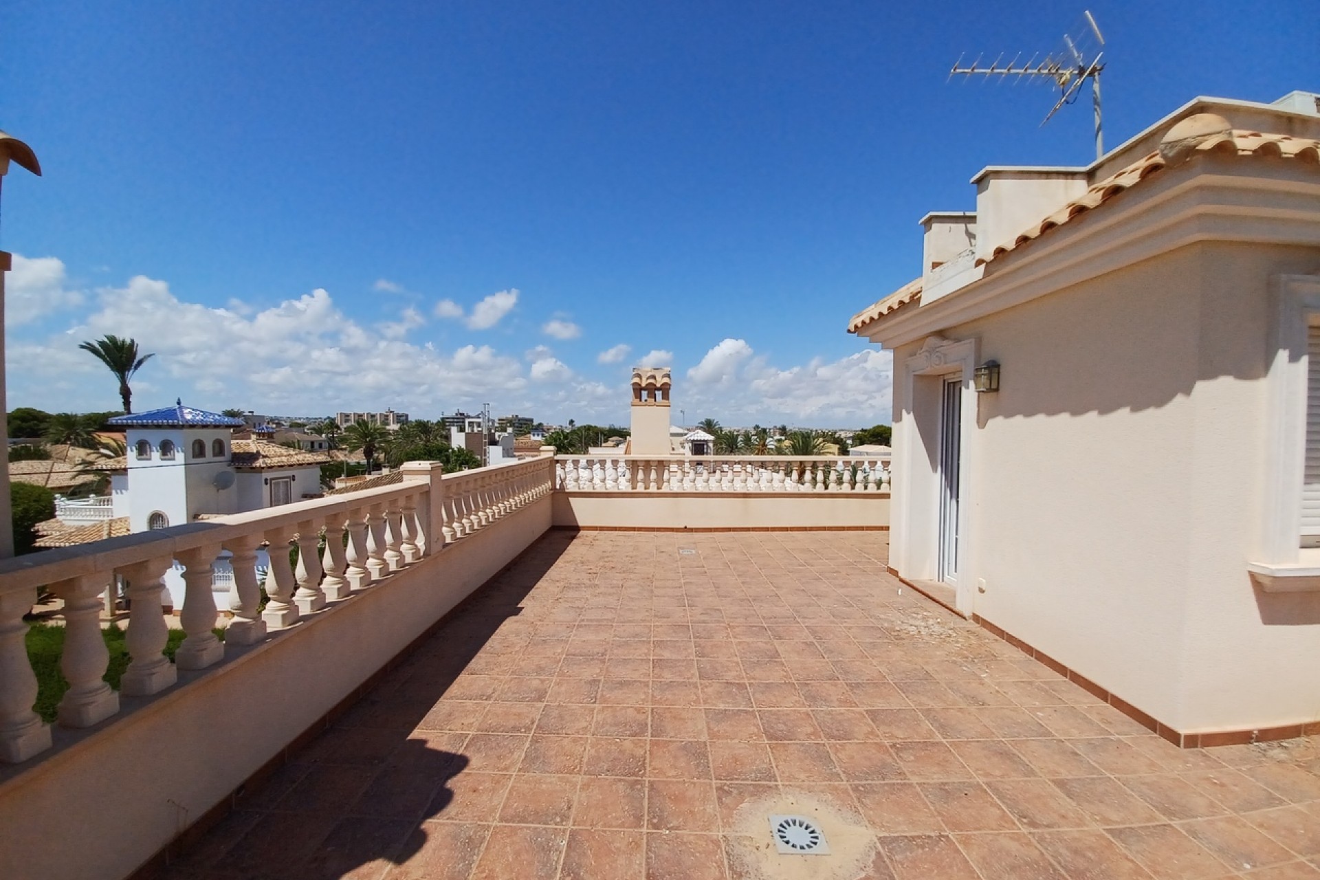 Reventa - Villa -
Cabo Roig - Costa Blanca